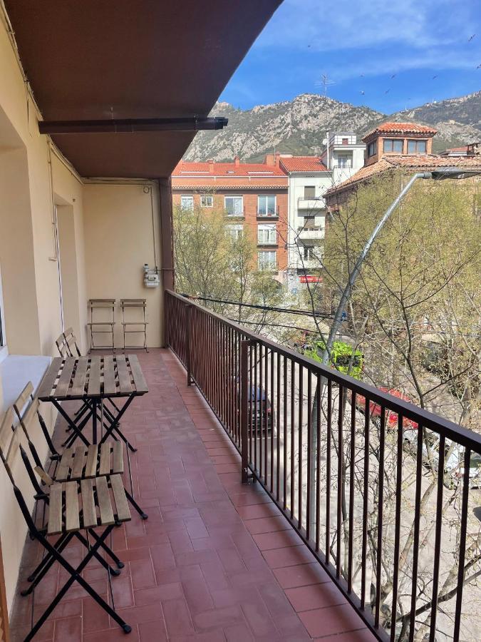 Apartamento Centrico En Berga - Alberga Dış mekan fotoğraf