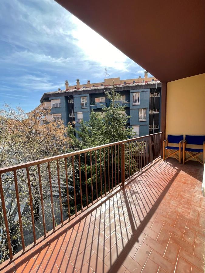 Apartamento Centrico En Berga - Alberga Dış mekan fotoğraf